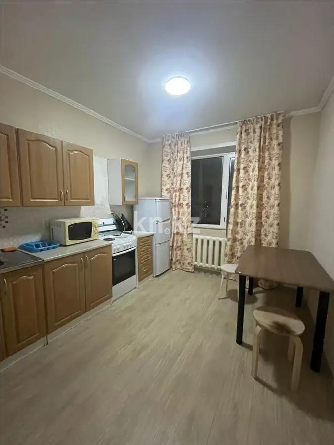 Продажа 1-комнатной квартиры, 45 м², мкр-н Степной-2, дом  2 в Караганде - фото 2