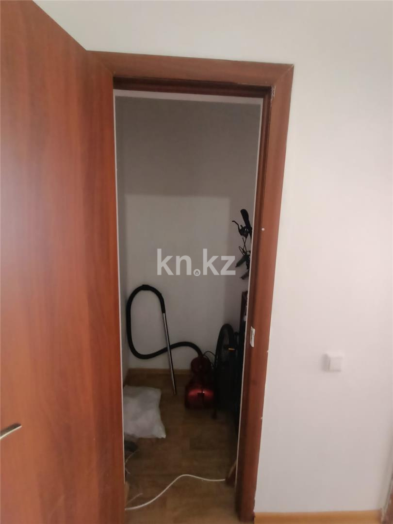 Продажа 2-комнатной квартиры, 69 м², ул. Момышулы в Караганде - фото 14