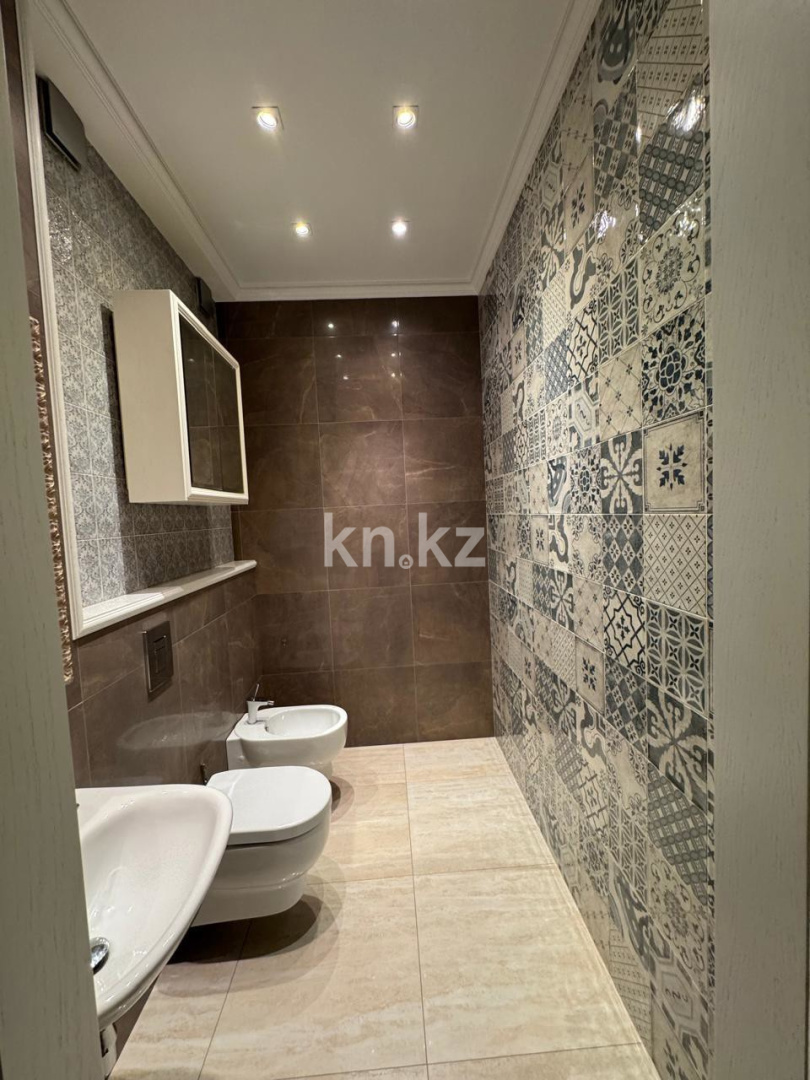 Продажа 4-комнатной квартиры, 145 м² в Астане - фото 7