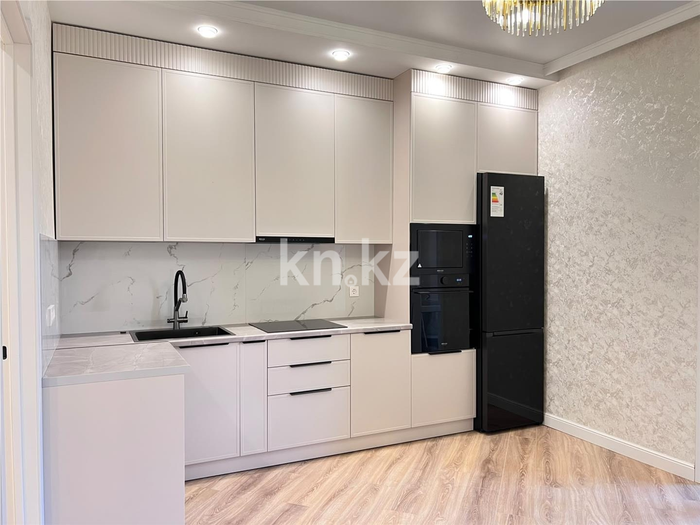 Продажа 4-комнатной квартиры, 136 м² в Караганде - фото 2