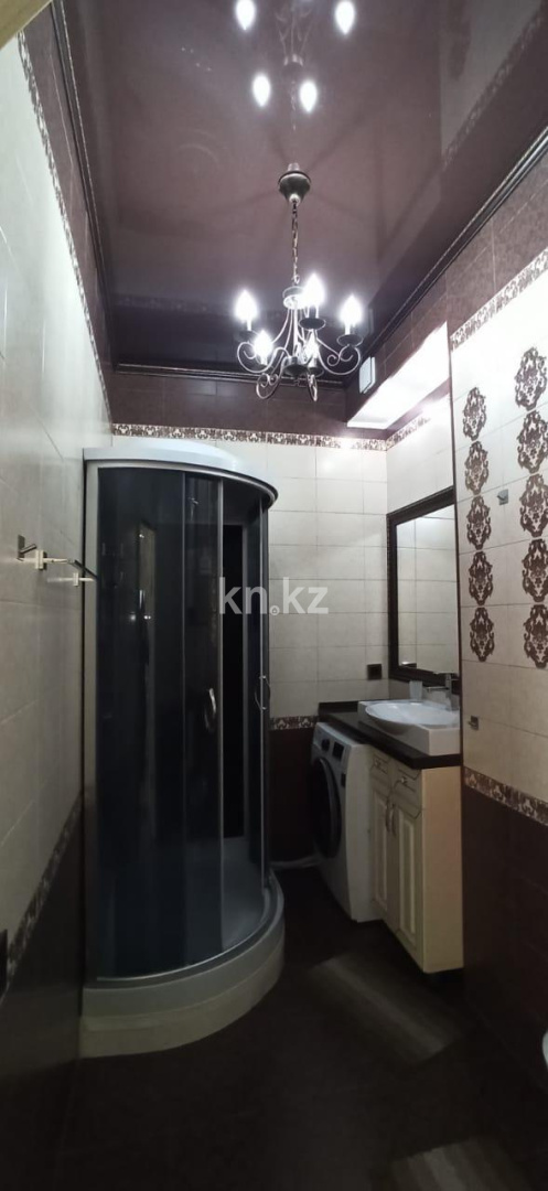 Продажа 2-комнатной квартиры, 60 м², ул. Ержанова в Караганде - фото 11