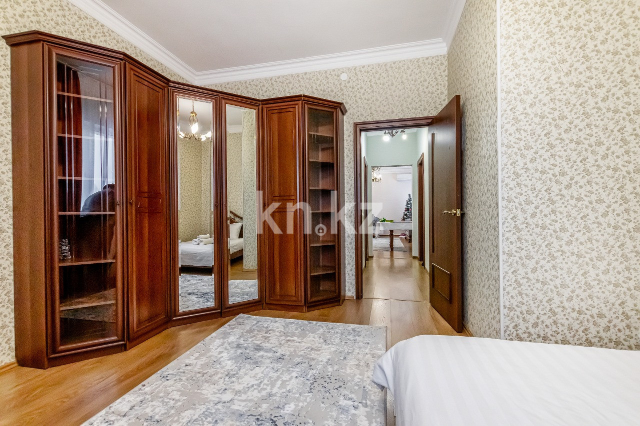 Аренда 3-комнатной квартиры посуточно, 130 м², ул. Кунаева, дом  35/1 в Астане - фото 22
