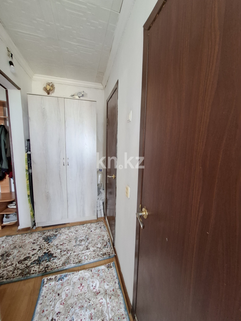 Продажа 2-комнатной квартиры, 50.7 м², мкр-н 19, дом  75 в Караганде - фото 11