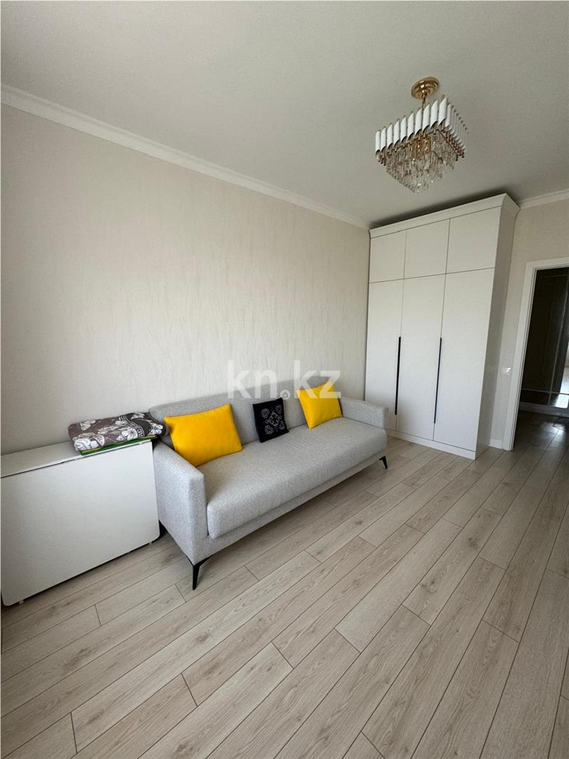 Продажа 3-комнатной квартиры, 73.8 м² в Астане - фото 2