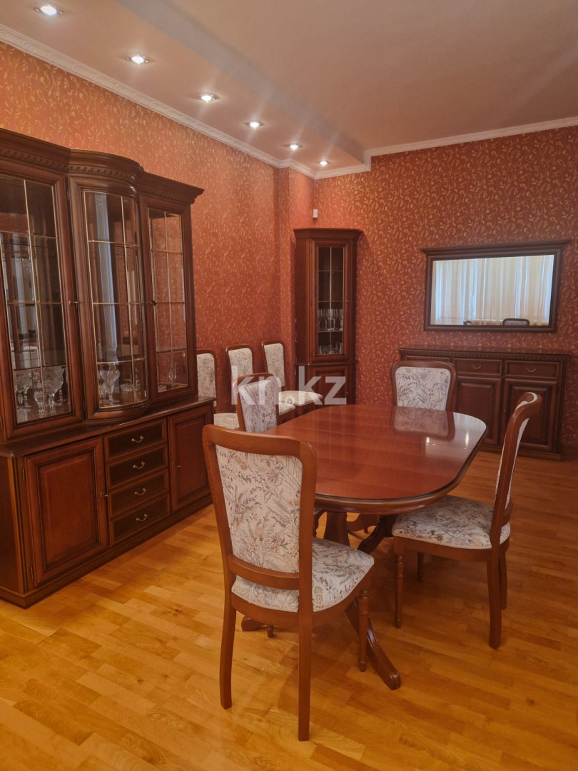 Продажа 4-комнатной квартиры, 129.6 м², ул. Смагулова, дом  56а в Атырау