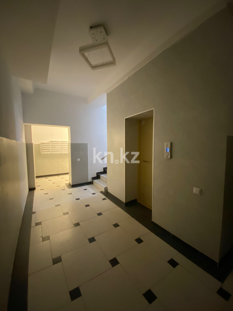 Продажа 2-комнатной квартиры, 56 м², ул. Сарыарка, дом  6 в Караганде - фото 12