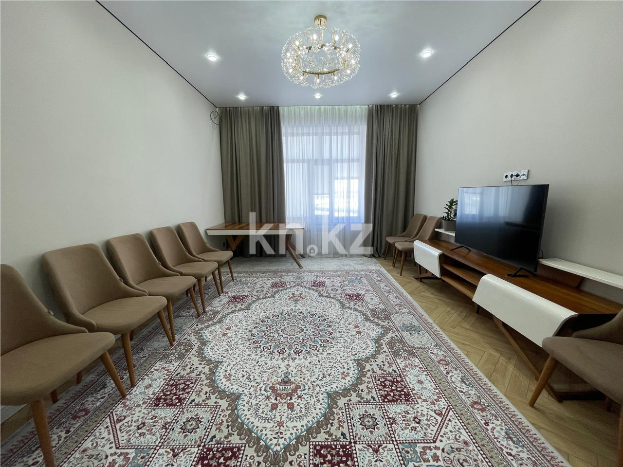 Продажа 3-комнатной квартиры, 90 м² в Караганде