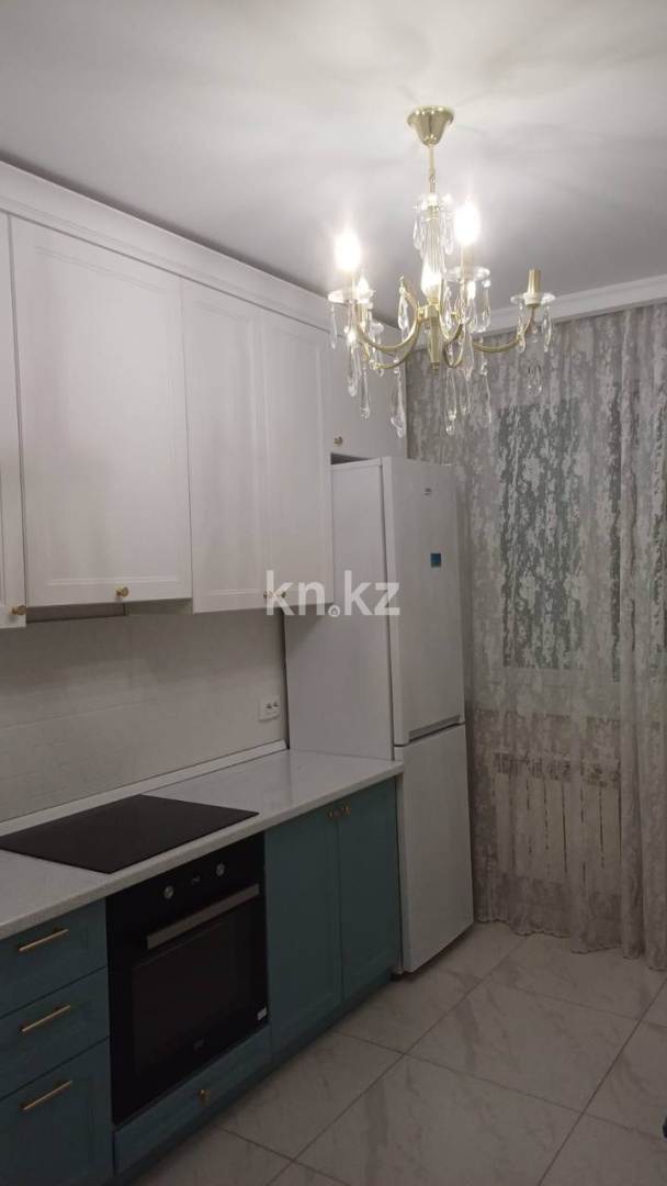 Аренда 1-комнатной квартиры, 40 м² в Астане