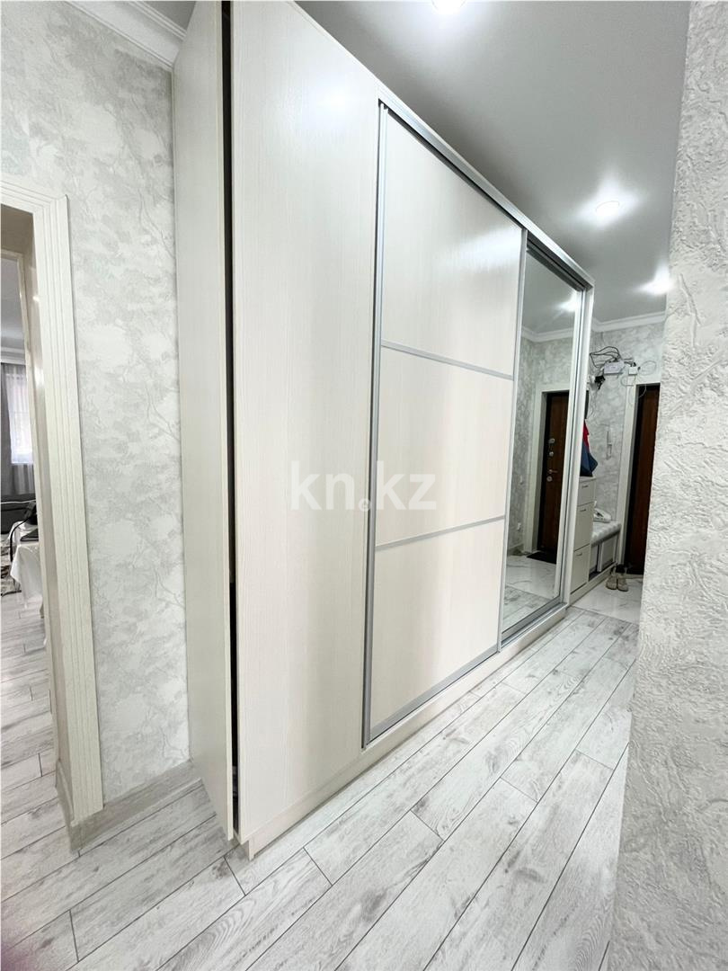 Продажа 3-комнатной квартиры, 83 м², мкр. Степной-2, дом  14/15 в Караганде - фото 10