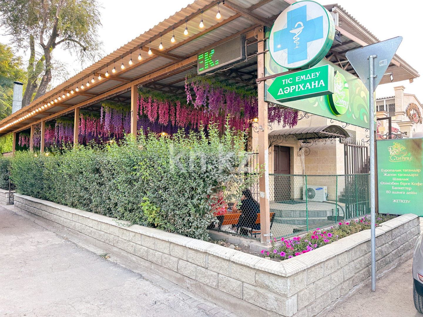 Продажа , 300 м², ул. Гурилева, дом  59а в Алматы - фото 24