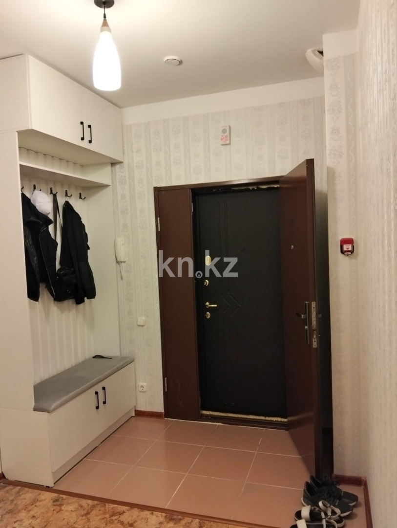 Аренда 3-комнатной квартиры, 70 м², ул. Достык, дом  5 в Астане - фото 2