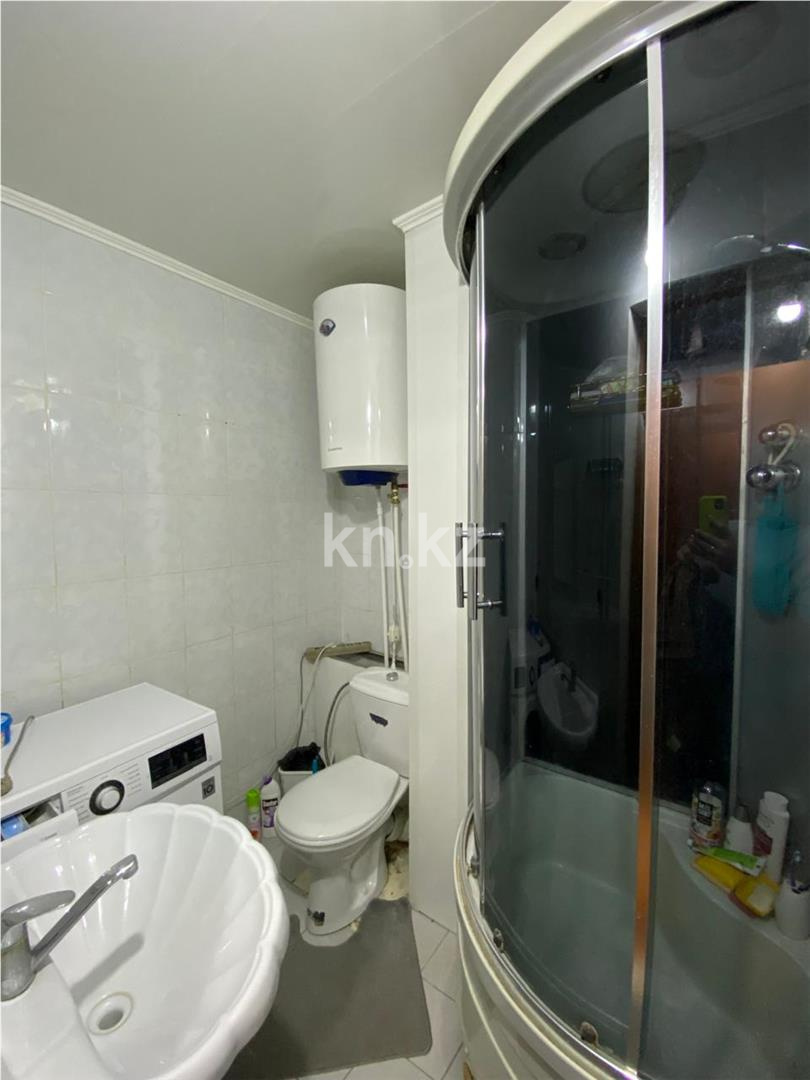 Продажа 4-комнатной квартиры, 97 м², ул. Космонавтов в Караганде - фото 11