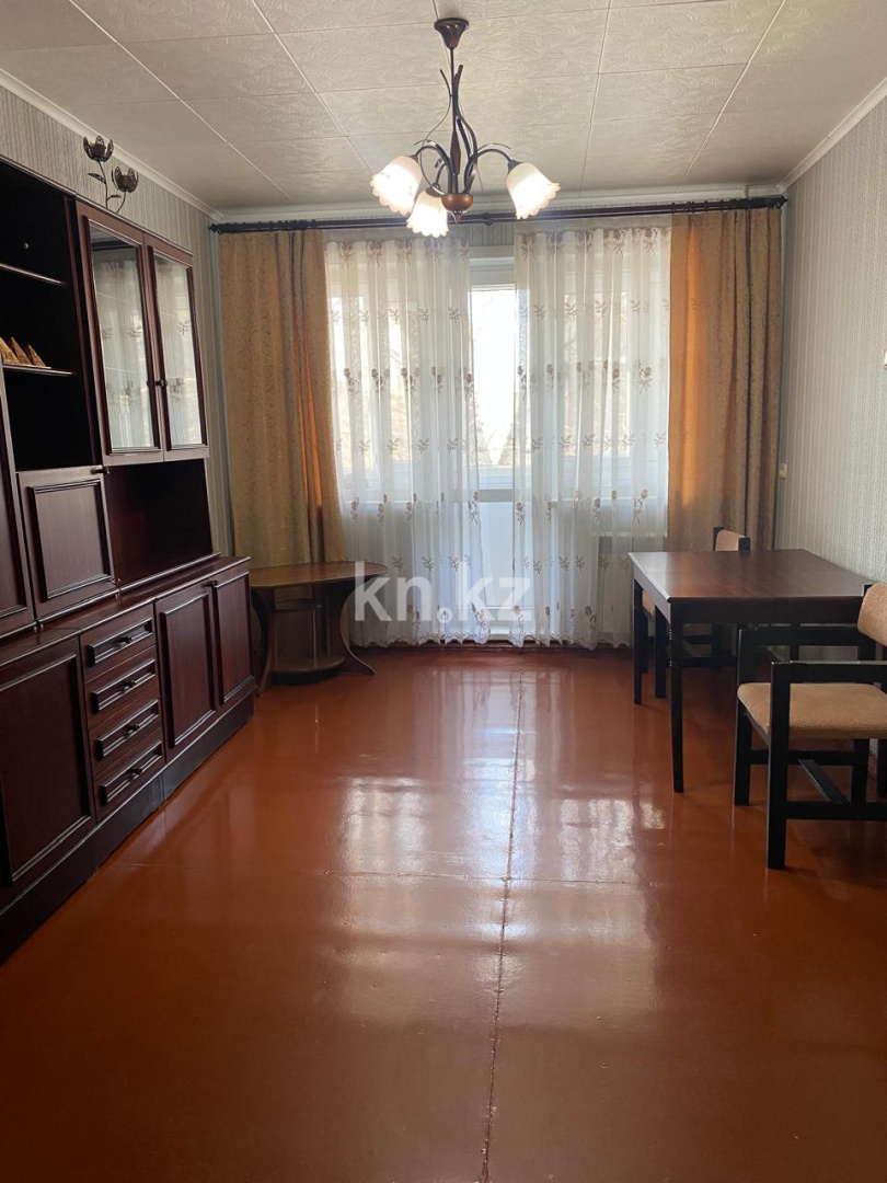 Продажа 3-комнатной квартиры, 57.6 м² в Караганде - фото 2