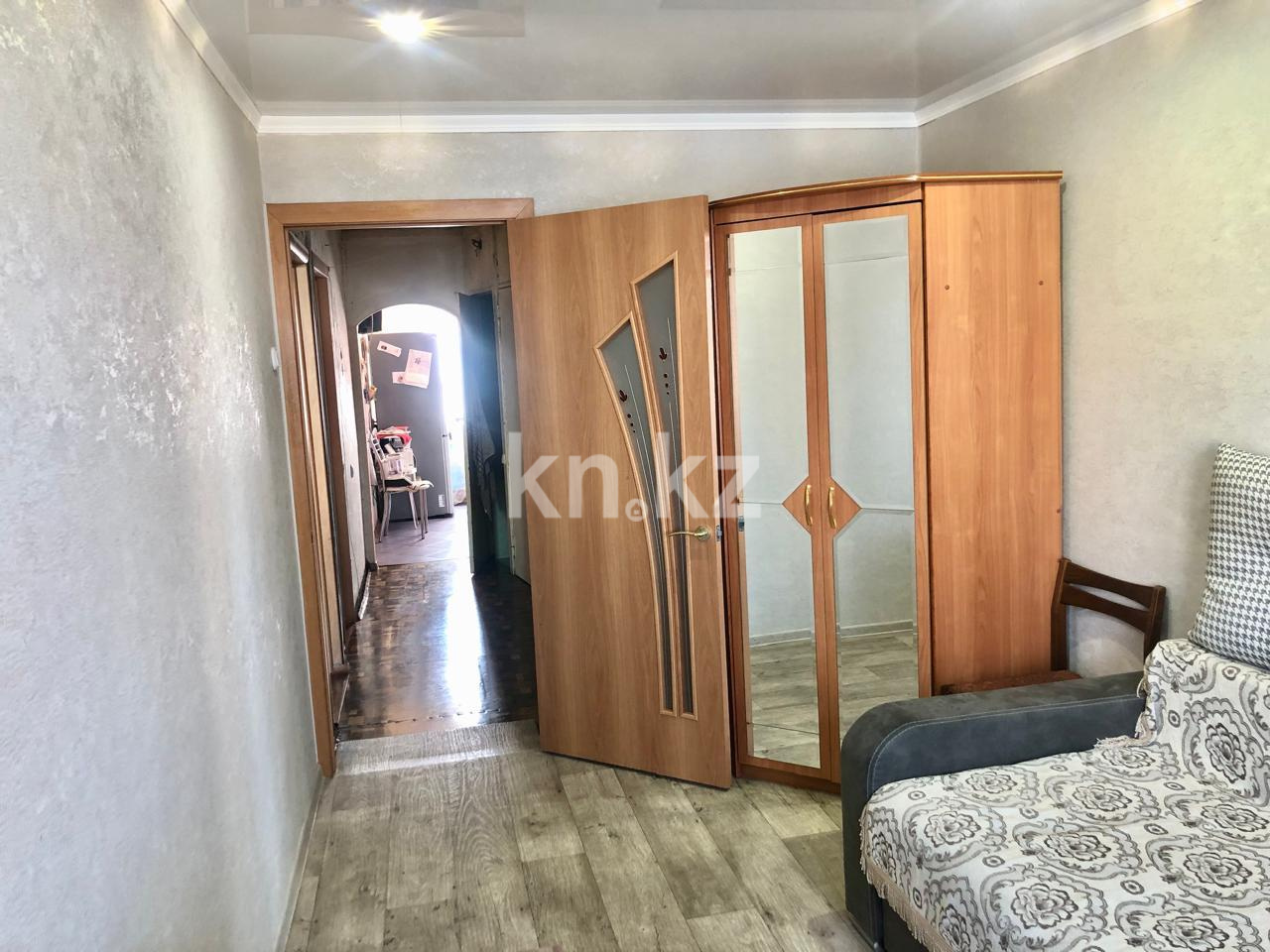 Продажа 3-комнатной квартиры, 63 м², 14-й мкр. в Караганде - фото 6