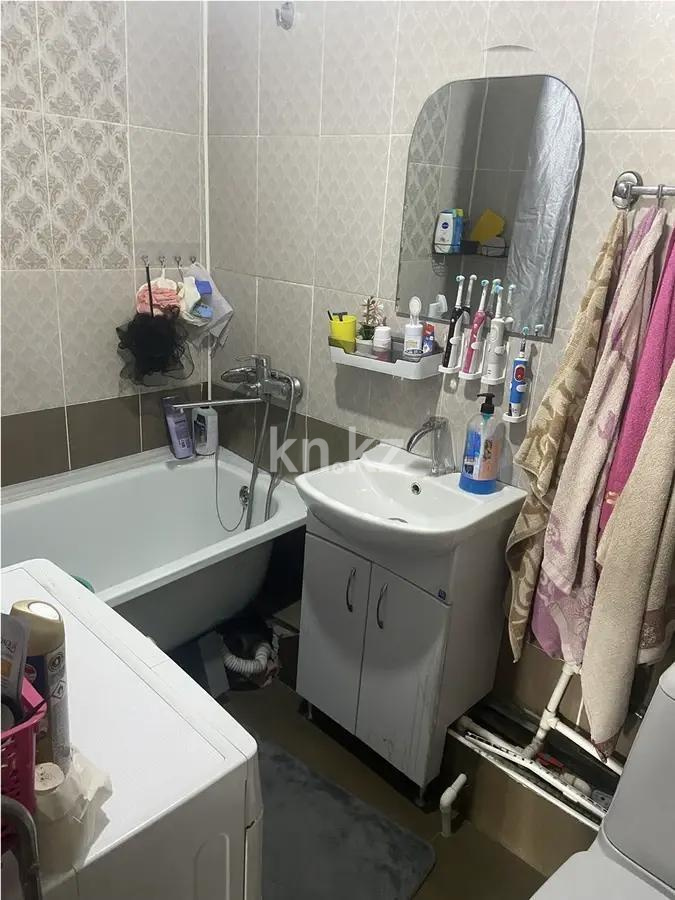 Продажа 3-комнатной квартиры, 49 м², ул. Крылова, дом  14 в Караганде - фото 5