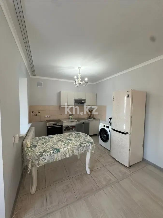 Продажа 3-комнатной квартиры, 73.7 м², пр. Улы Дала, дом  69 в Астане - фото 2