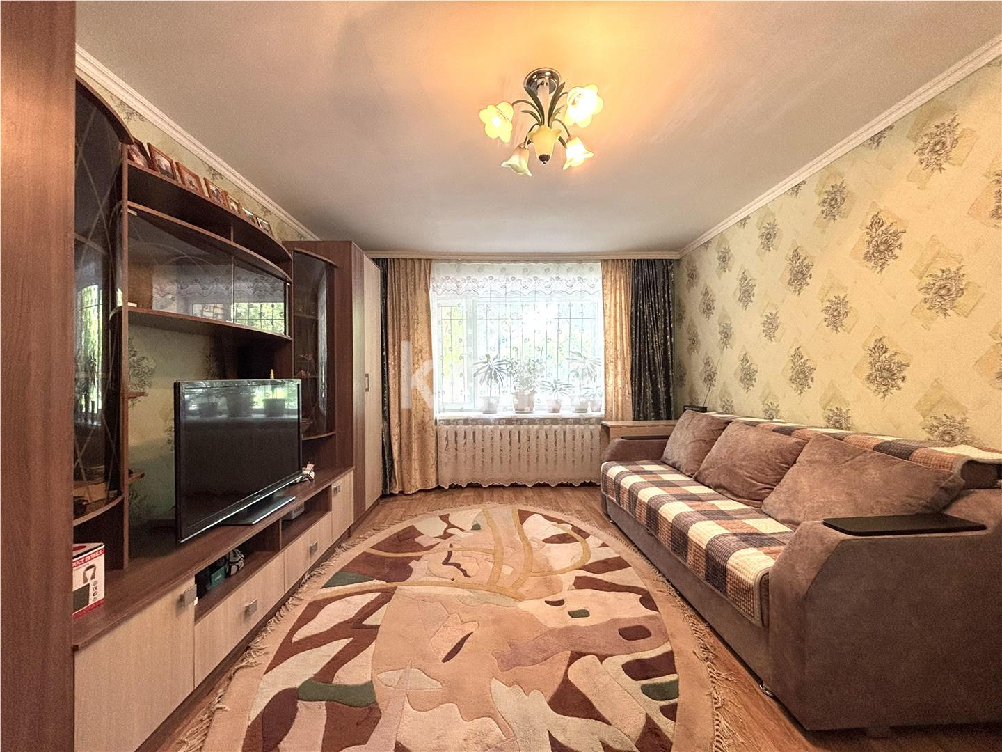 Продажа 1-комнатной квартиры, 40 м², ул. Крылова, дом  42 в Караганде