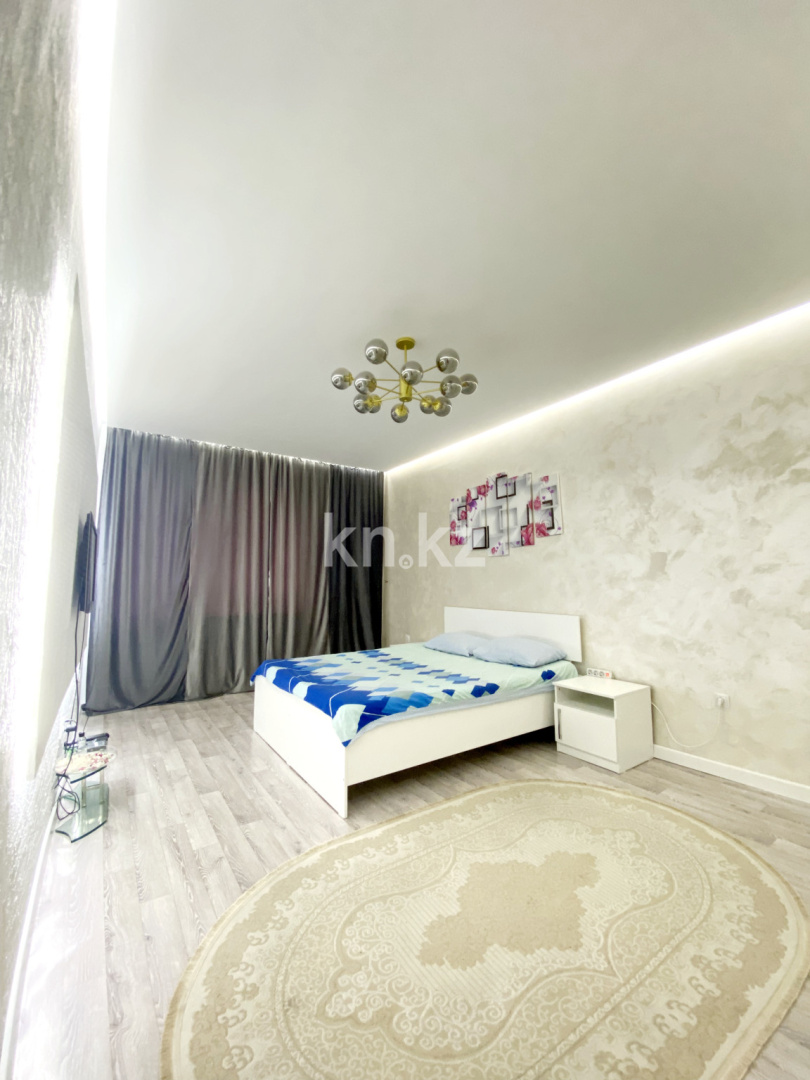 Аренда 1-комнатной квартиры посуточно, 52 м², Алмагуль мкр-н, дом  9 в Атырау - фото 2