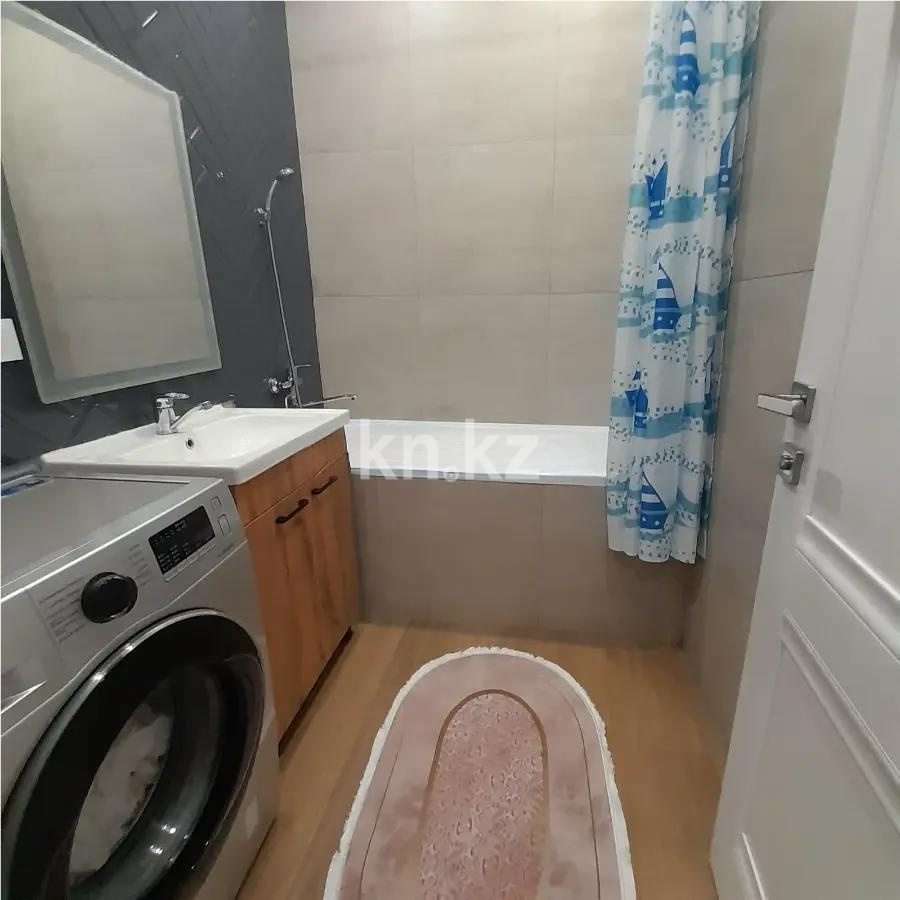 Продажа 2-комнатной квартиры, 65 м², ул. Кенесары хана, дом  54/8 в Алматы - фото 4