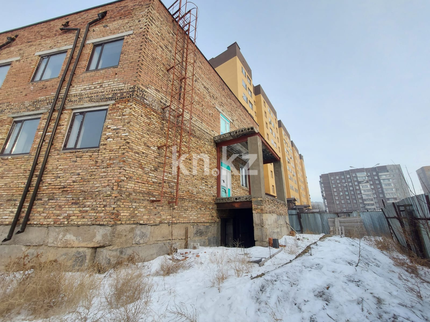 Продажа , 2198.7 м², пр. Шахтеров в Караганде - фото 4