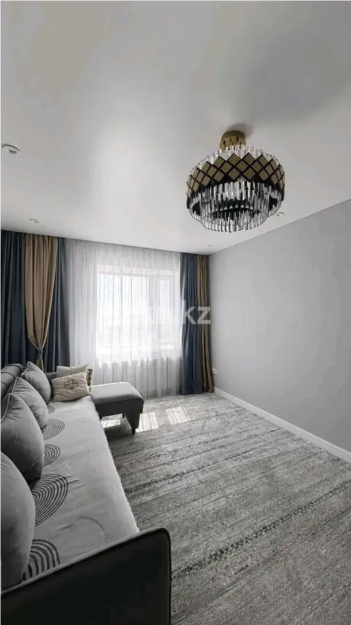 Продажа 4-комнатной квартиры, 100 м² в Караганде