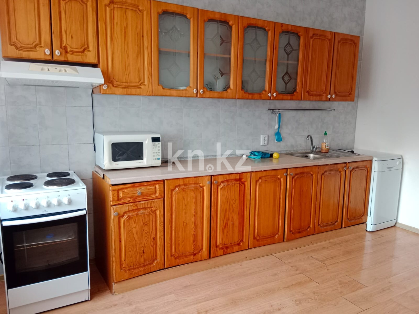 Аренда 3-комнатной квартиры, 125 м², ул. Достык, дом  13 в Астане