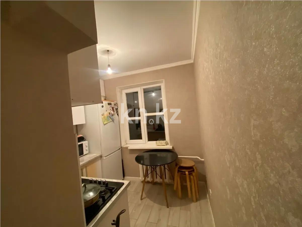 Продажа 3-комнатной квартиры, 68 м², мкр-н Аксай-3, дом  12 в Алматы - фото 4