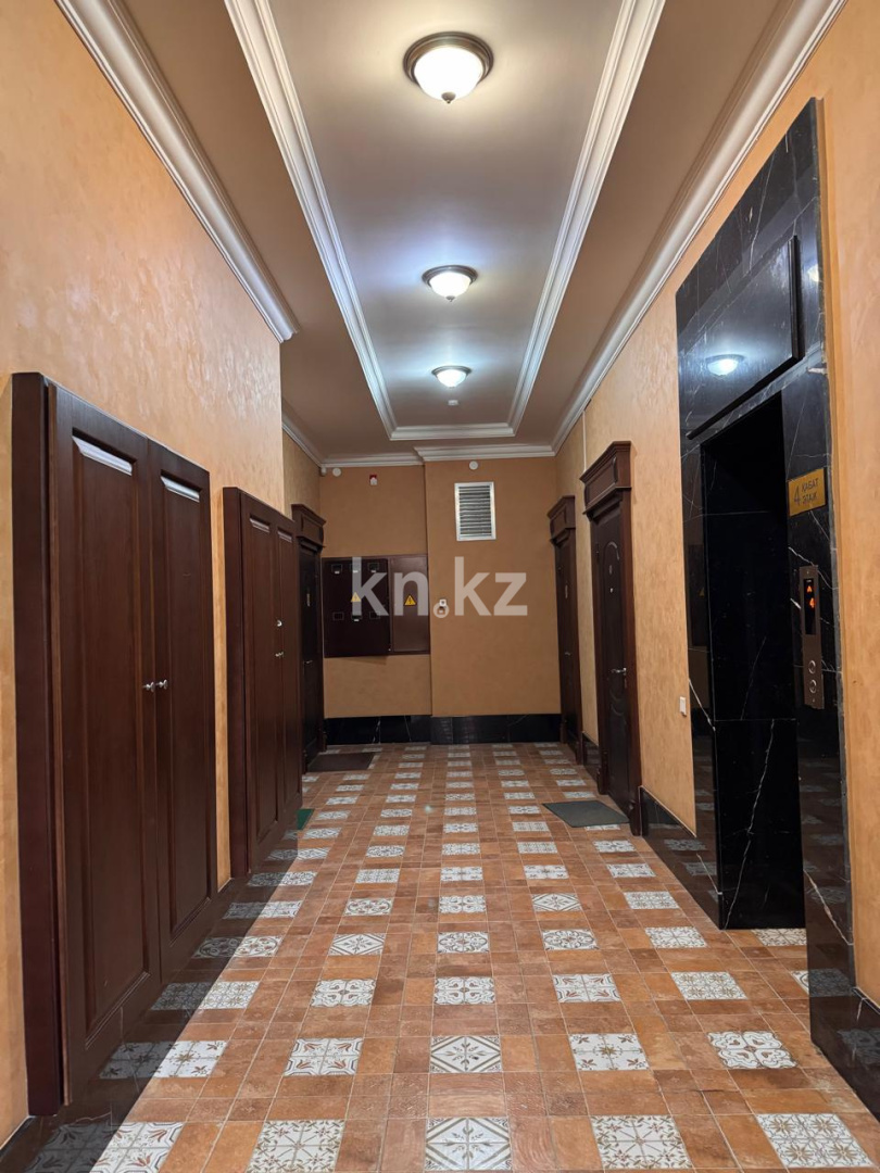 Продажа 4-комнатной квартиры, 213.3 м², ул. Панфилова, дом  12 - ул. Шевченко в Астане - фото 37