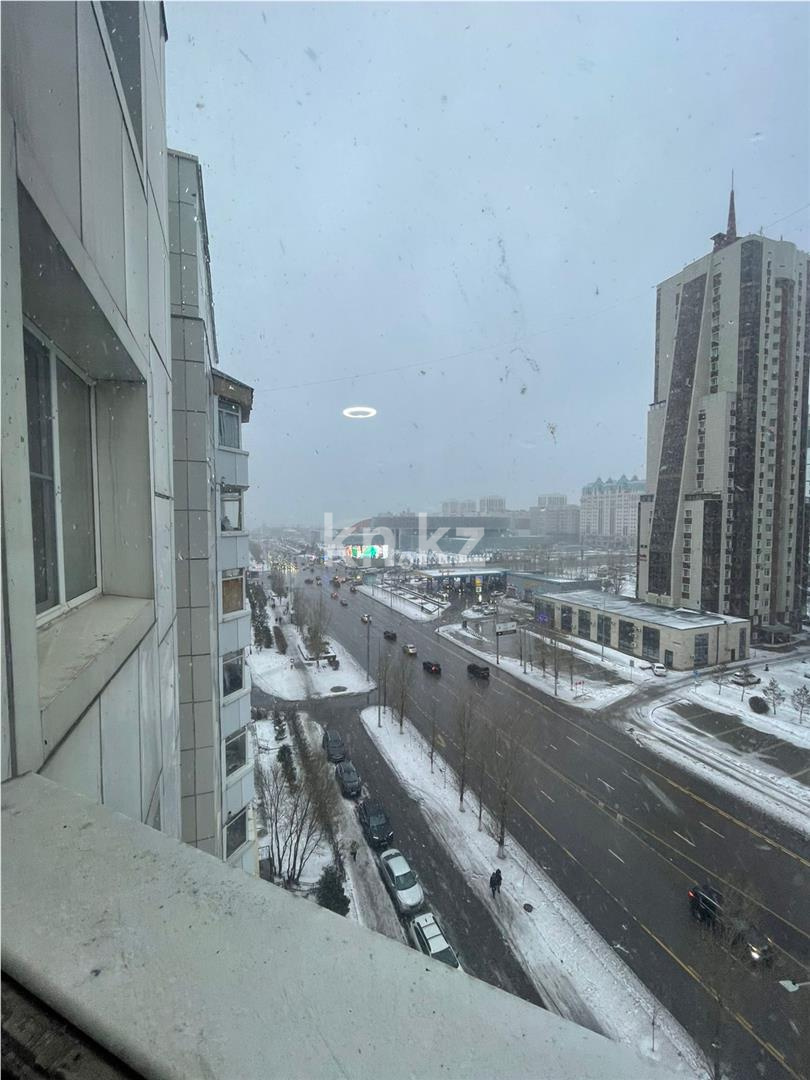 Продажа 1-комнатной квартиры, 38 м², пр. Момышулы в Астане - фото 4