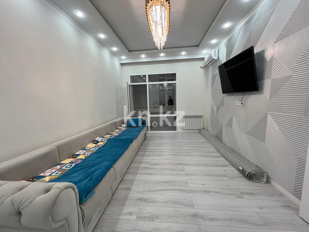 Продажа 3-комнатной квартиры, 95 м², ул. Муканова, дом  1/9 в Караганде - фото 14