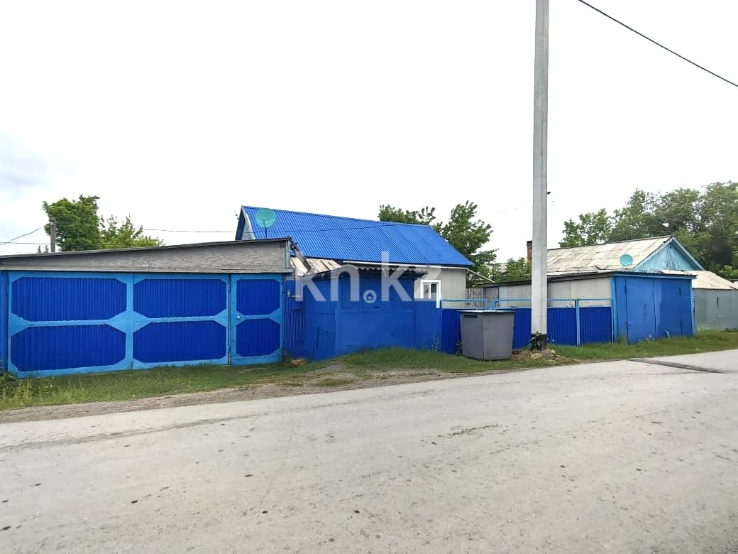 Продажа 4-комнатного дома, 64 м² в Караганде