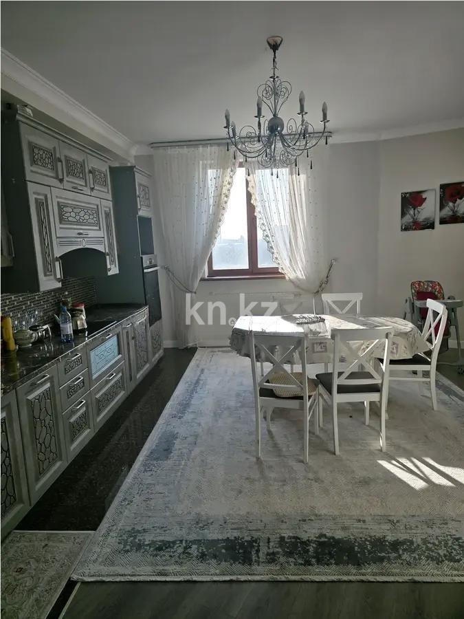Продажа 3-комнатной квартиры, 162 м², ул. Варламова, дом  33 в Алматы - фото 3