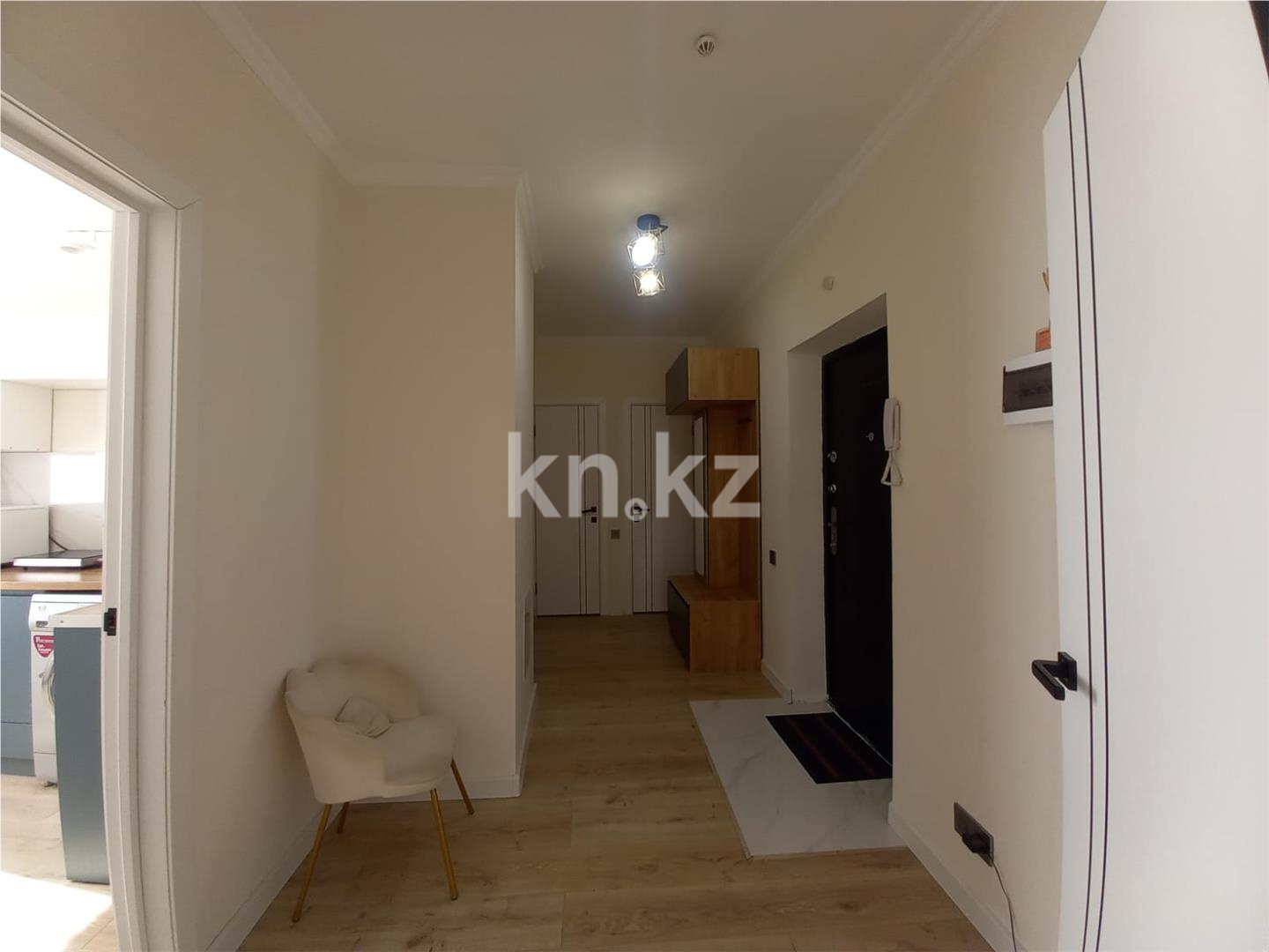 Продажа 2-комнатной квартиры, 52 м², ул. Айнакол в Астане - фото 8