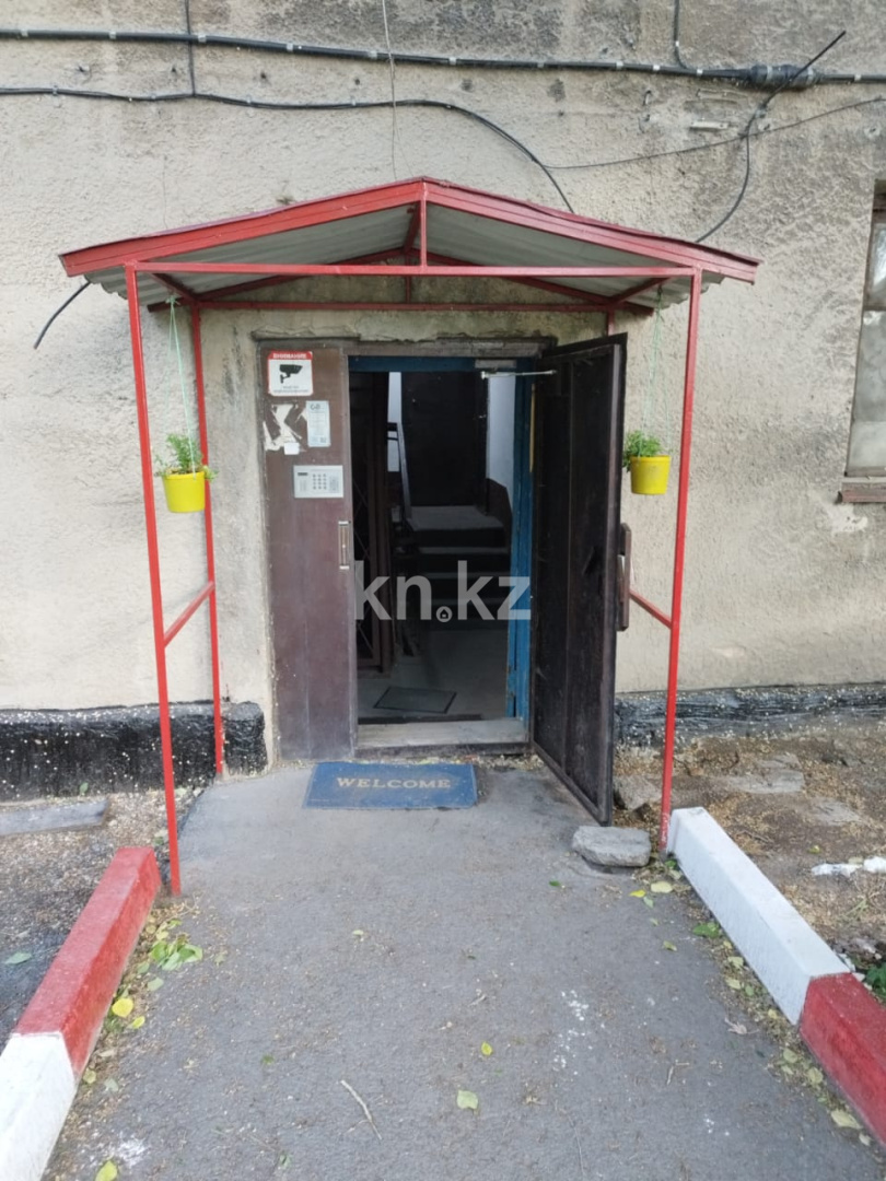 Продажа 1-комнатной квартиры, 32 м², ул. Западная, дом  93 в Караганде - фото 12