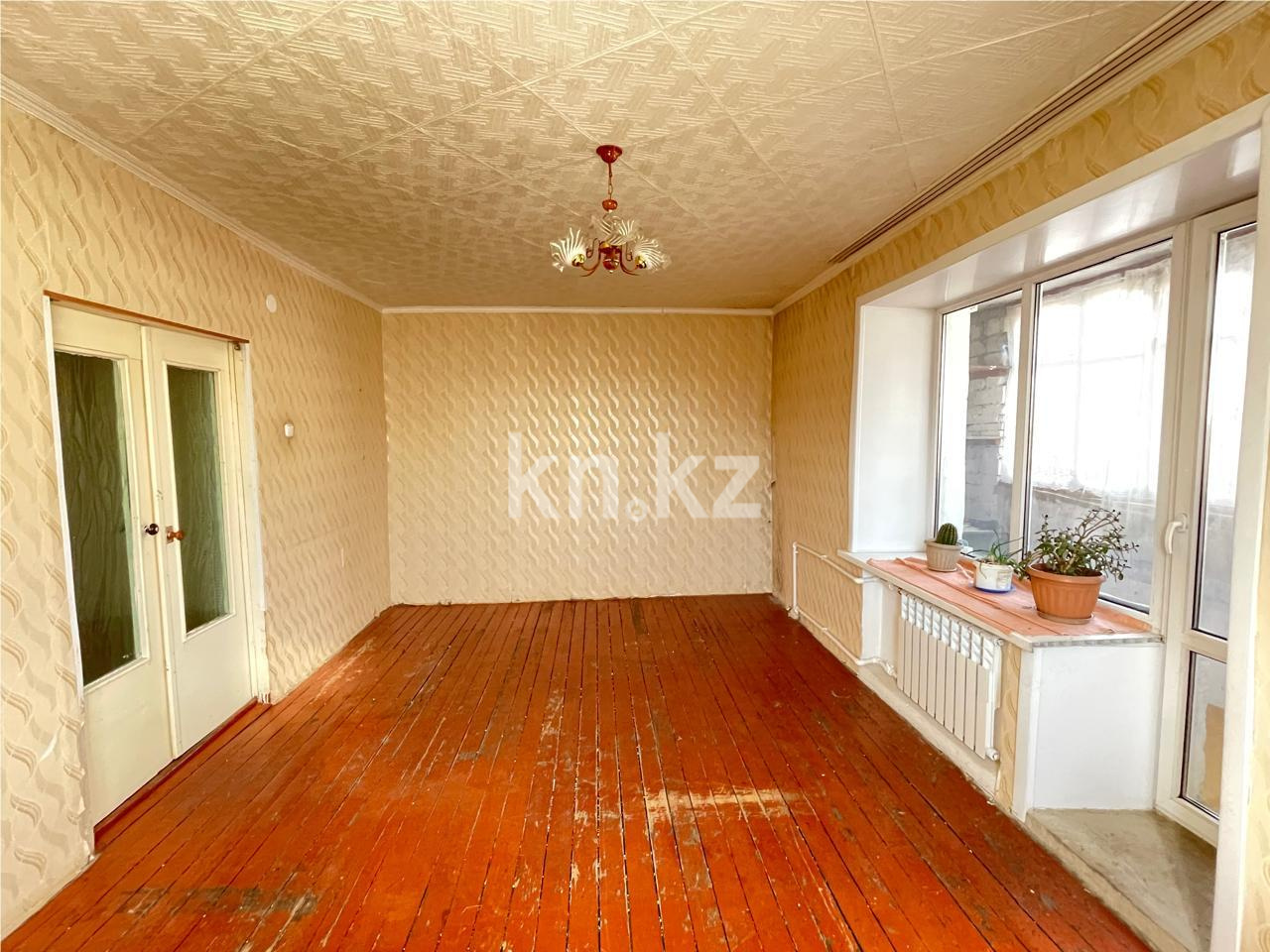 Продажа 1-комнатной квартиры, 40 м², мкр. Горняк, дом  146 в Сарани - фото 2