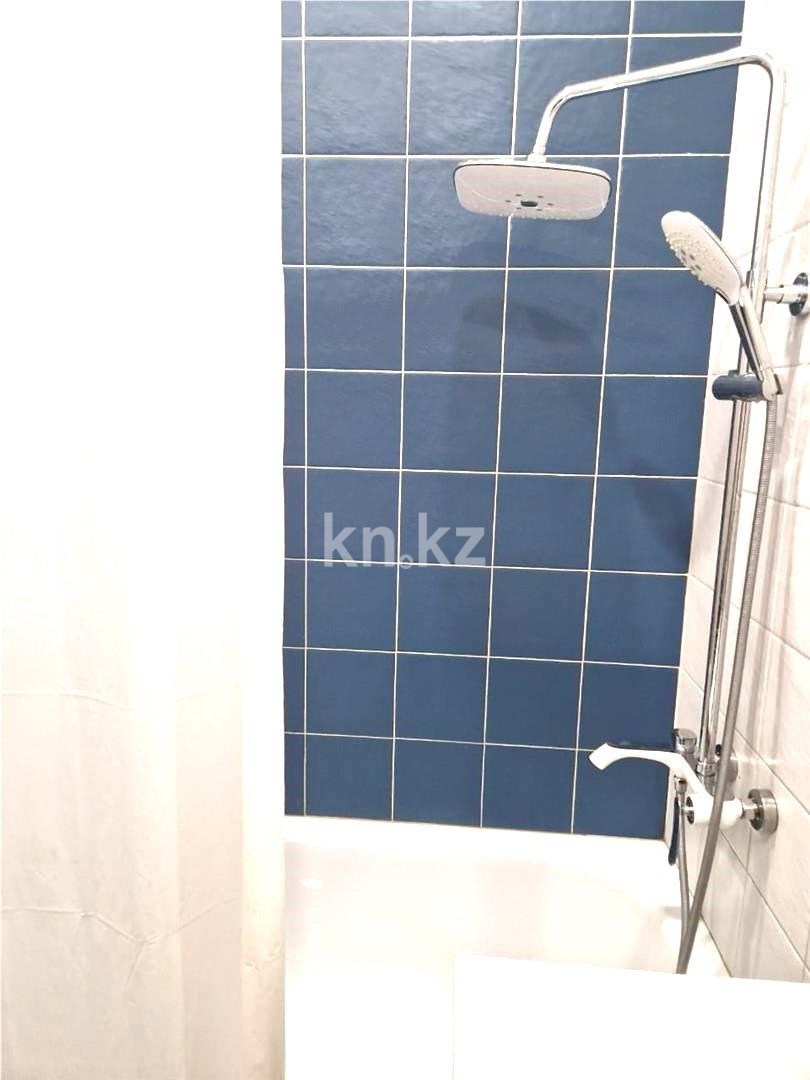 Продажа 4-комнатной квартиры, 90 м², ул. Момышулы в Караганде - фото 10