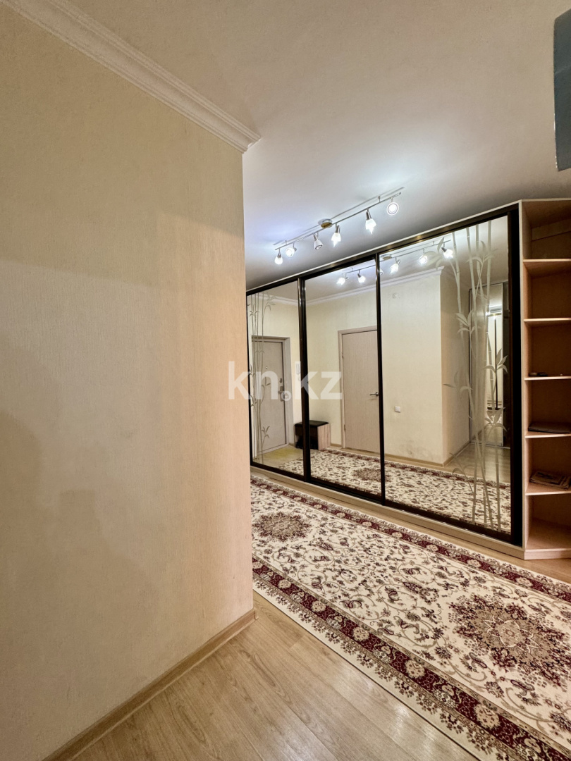 Продажа 2-комнатной квартиры, 77.3 м², пр. Республики, дом  40 в Караганде - фото 12