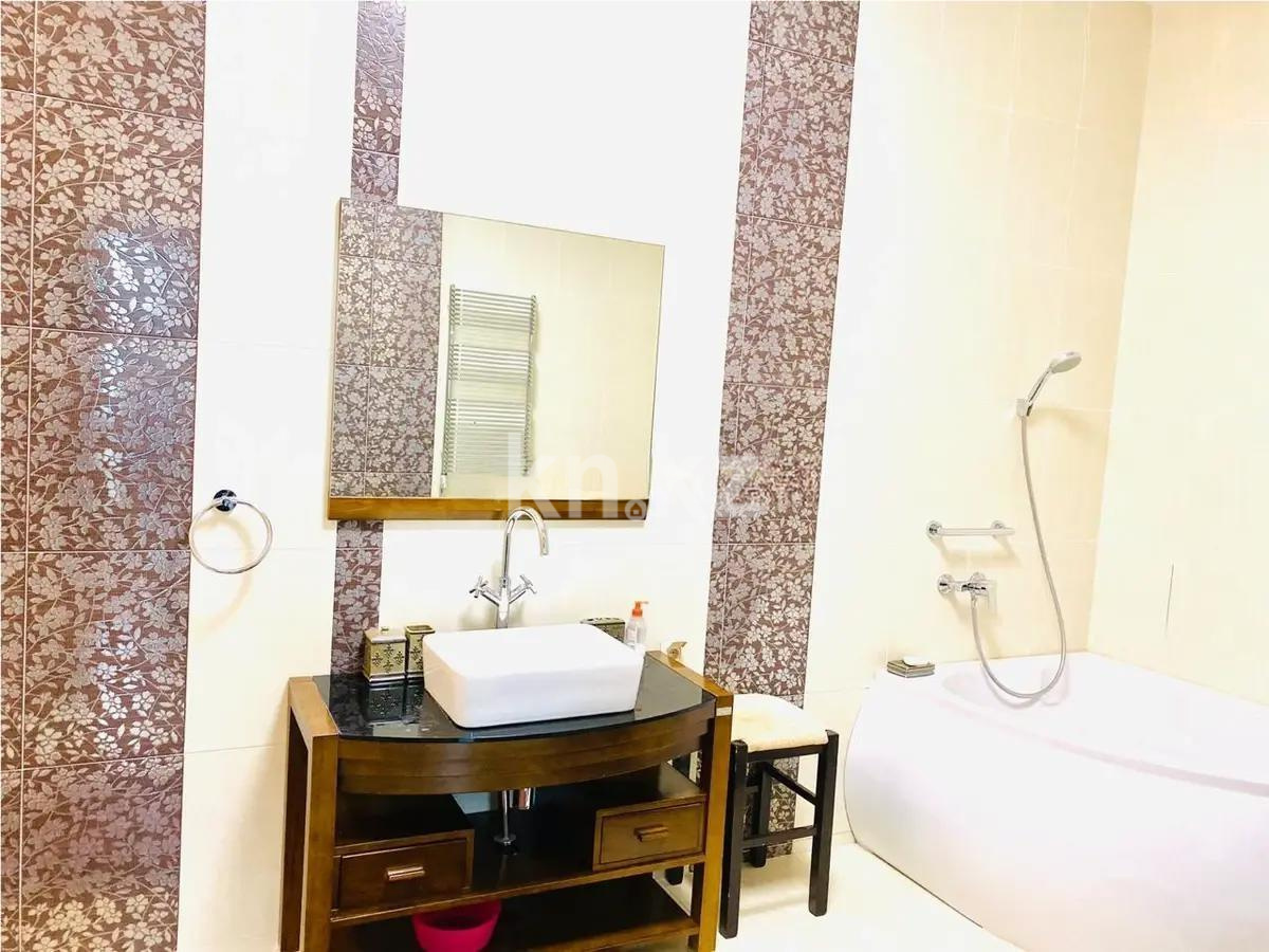 Продажа 3-комнатной квартиры, 140 м² в Астане - фото 5