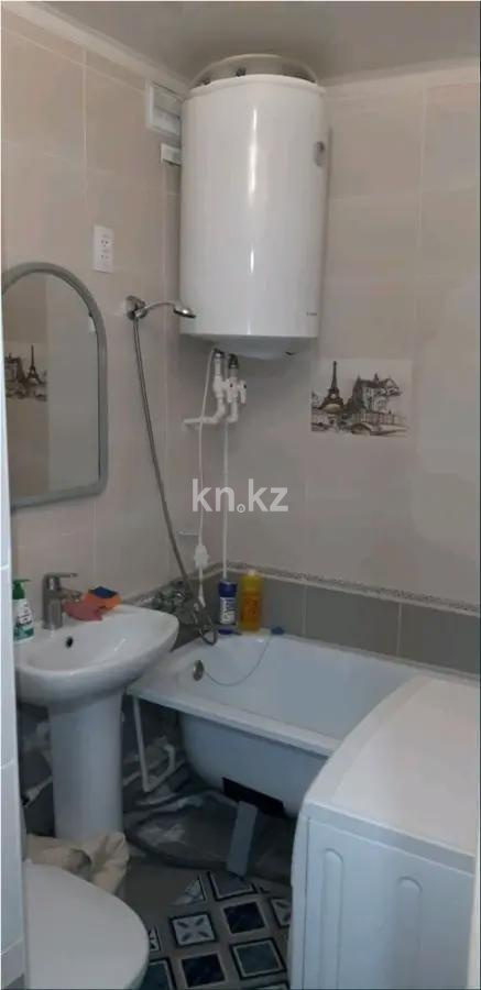 Продажа 1-комнатной квартиры, 38 м², пр. Строителей, дом  22 в Караганде - фото 3