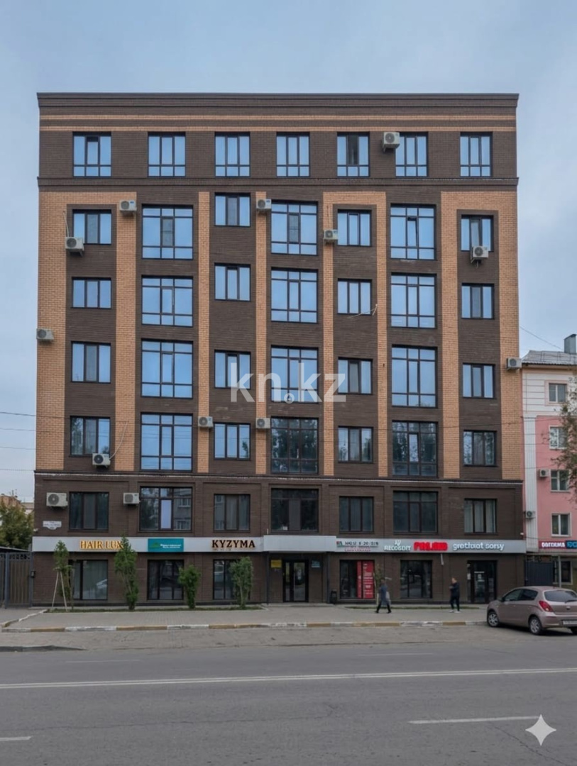 Продажа 3-комнатной квартиры, 100.2 м² в Уральске - фото 2