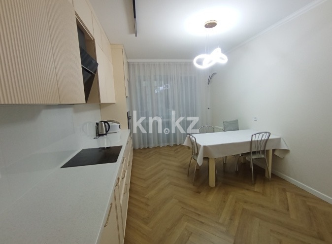 Продажа 4-комнатной квартиры, 140 м² в Алматы - фото 3