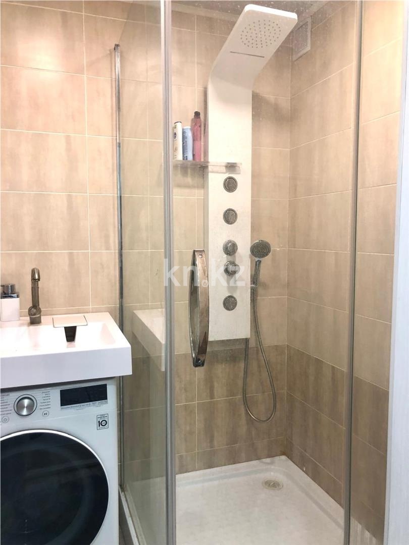 Продажа 1-комнатной квартиры, 40 м², мкр-н 14 в Караганде - фото 6