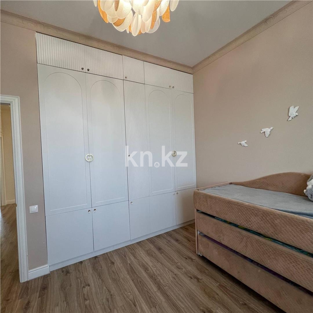 Продажа 4-комнатной квартиры, 140.7 м², ул. Е-900 в Астане - фото 6