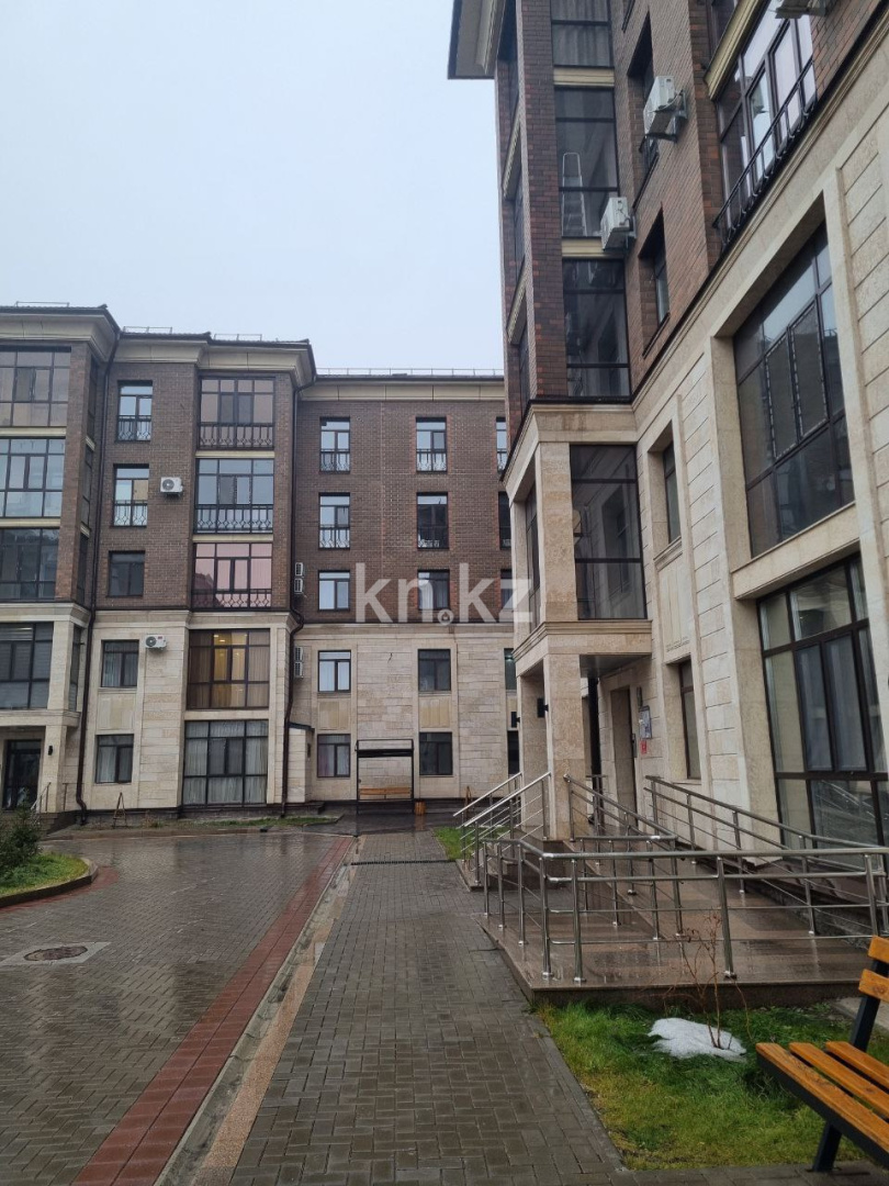 Продажа 3-комнатной квартиры, 113 м², ул. Жанибекова, дом  53 в Караганде - фото 2