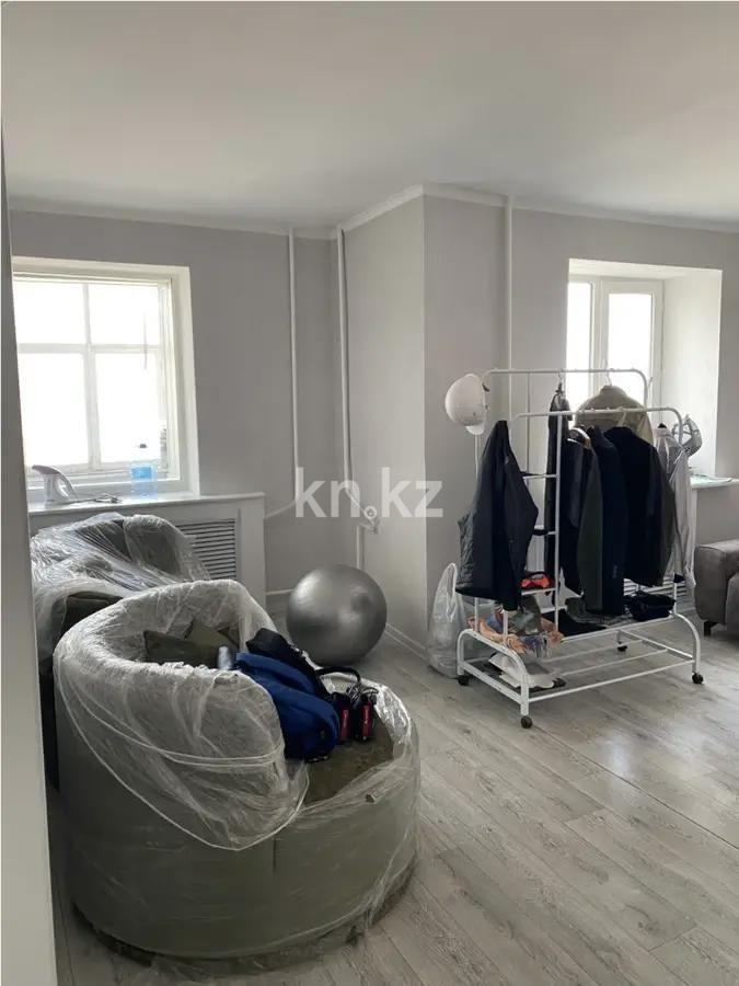 Продажа 4-комнатной квартиры, 81 м² в Караганде