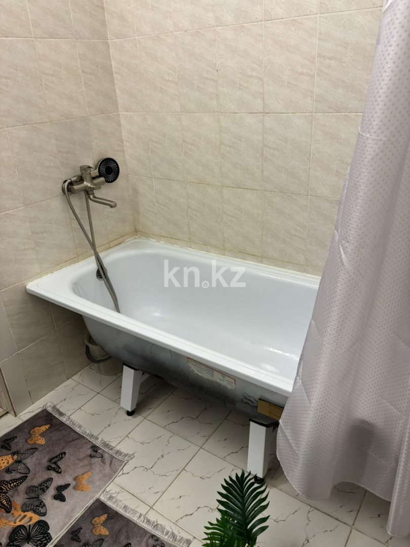 Аренда 1-комнатной квартиры посуточно, 42 м² в Алматы - фото 5