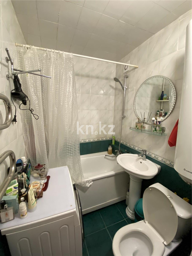 Продажа 1-комнатной квартиры, 33 м², пр. Бухар-жырау в Караганде - фото 9