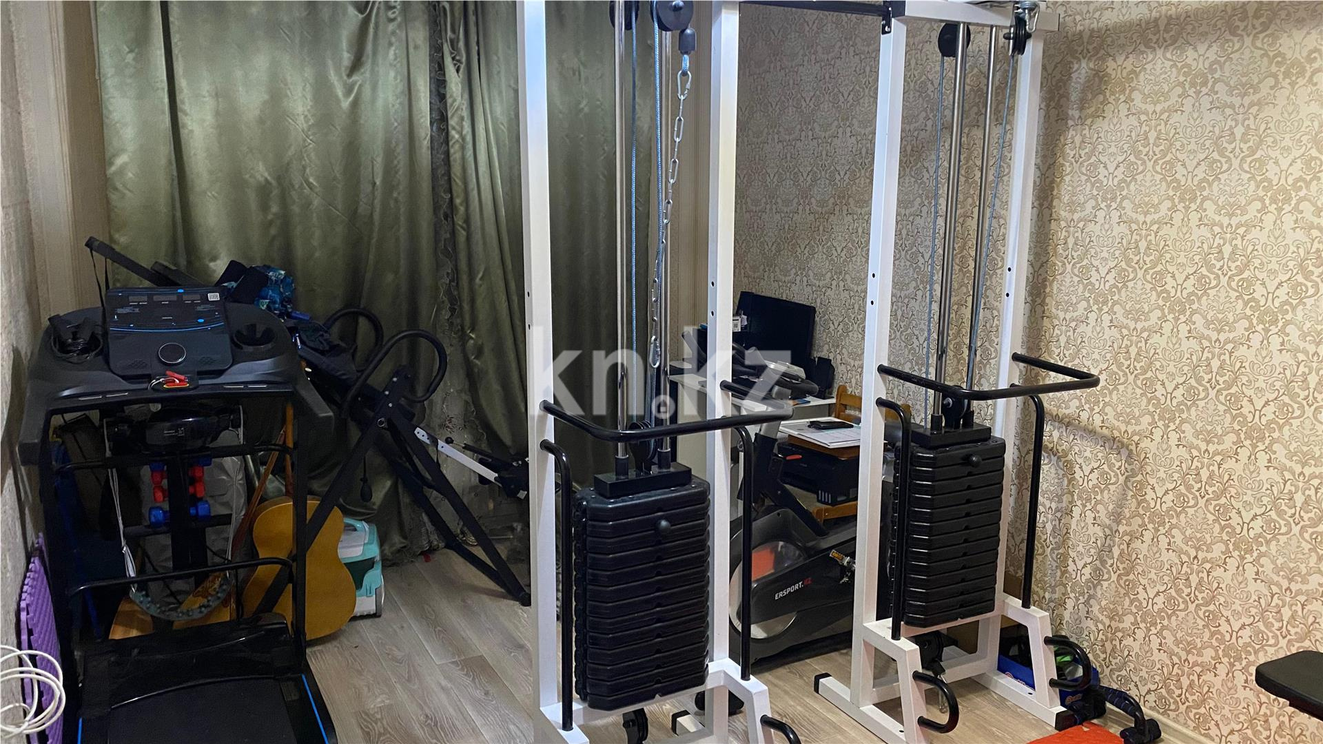 Продажа 3-комнатной квартиры, 61 м², ул. Муканова в Караганде - фото 4