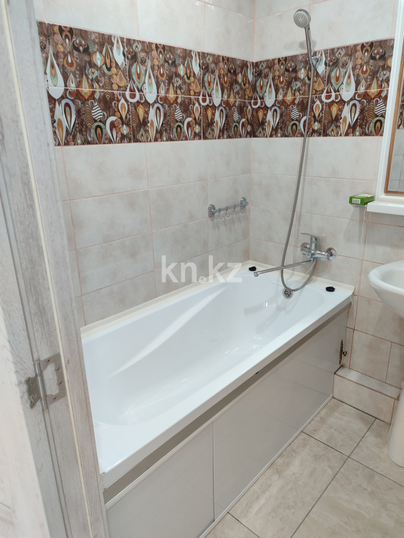 Аренда 3-комнатной квартиры, 76 м², пр. Республики, дом  10 в Темиртау - фото 18