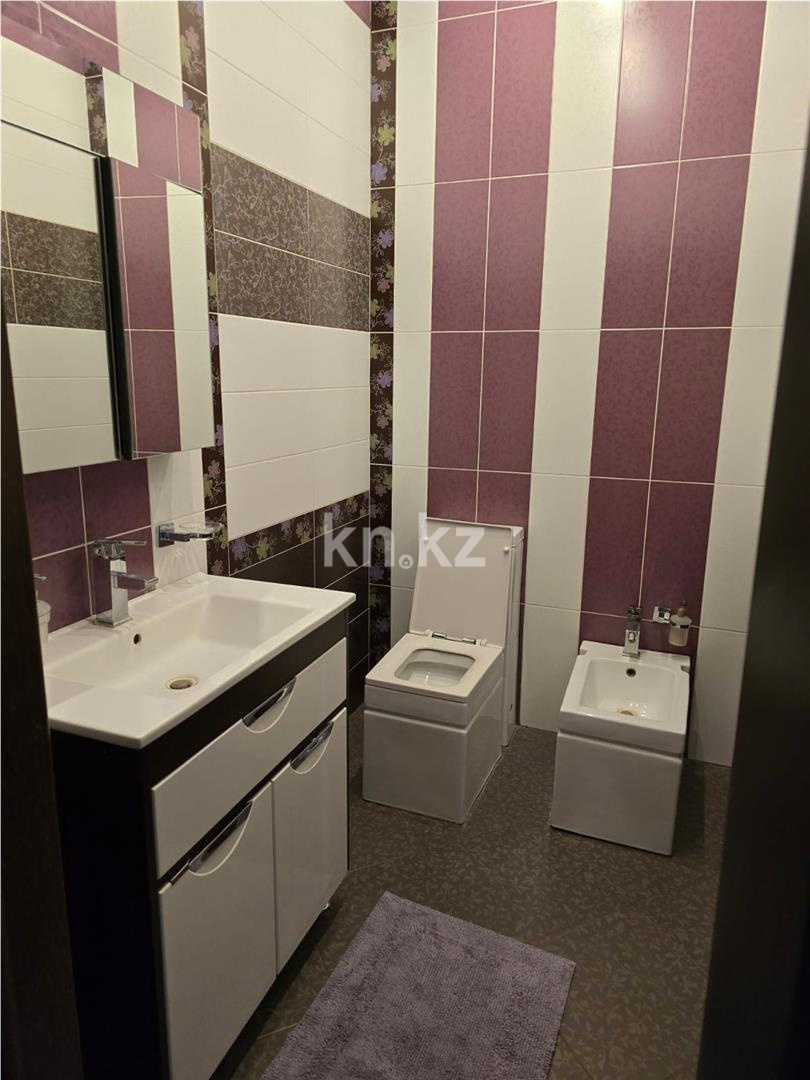 Продажа 5-комнатной квартиры, 150 м², ул. Иманбаевой в Астане - фото 13